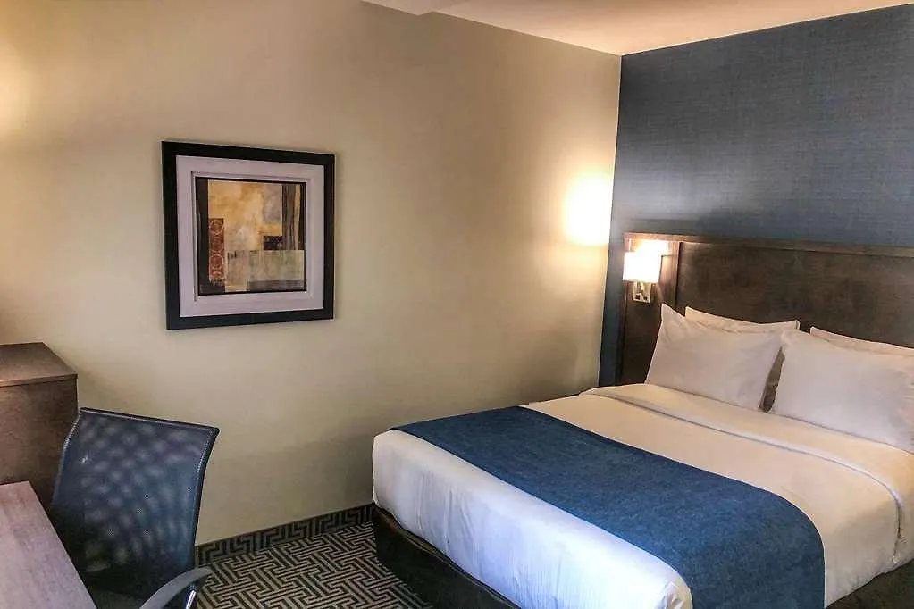 ***  Quality Inn Centre-Ville Montréal Canada