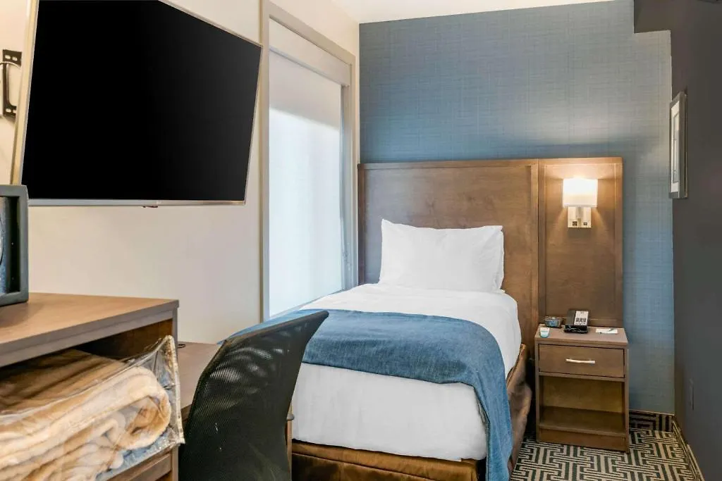 Quality Inn Centre-Ville Montreal 3*,  Canada